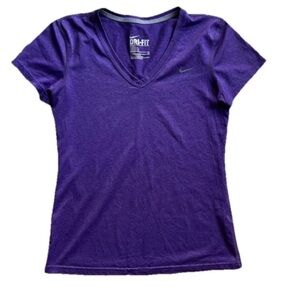 Nike Women's Dri-Fit V-Neck Short Sleeve Regular Fit Top Size Small Purple